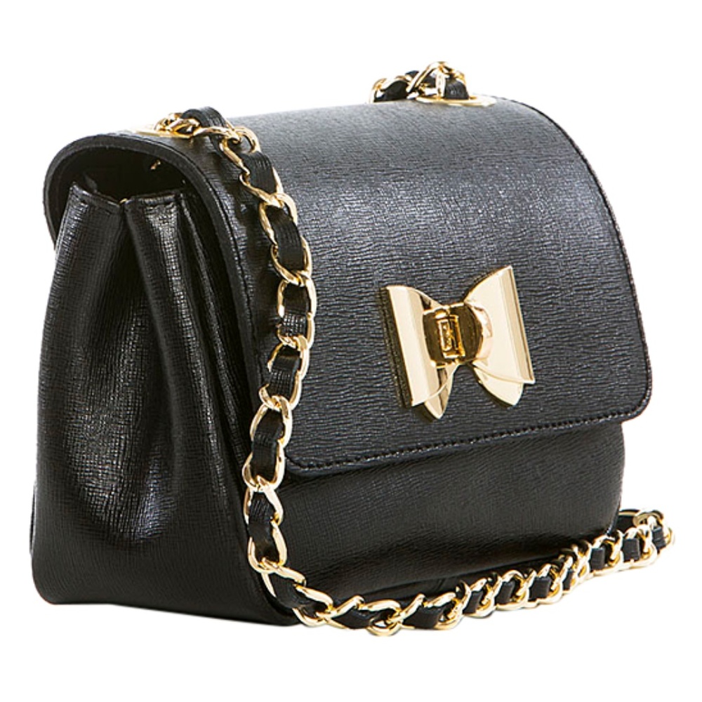 PIA SASSI LEATHER PURSE